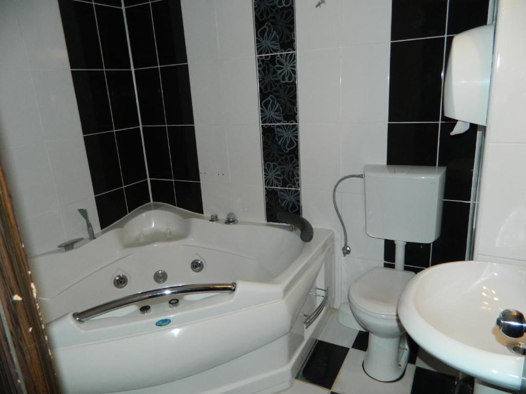 Garni Hotel Rile Men Ni Kamer foto